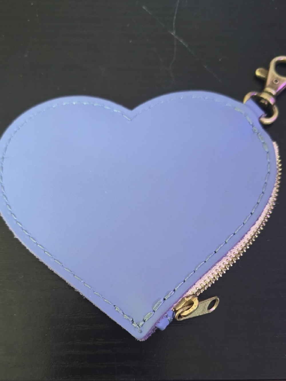 Portland Leather Lavender Heart Coin Pouch with Gold Stitching - Picture 4 of 5
